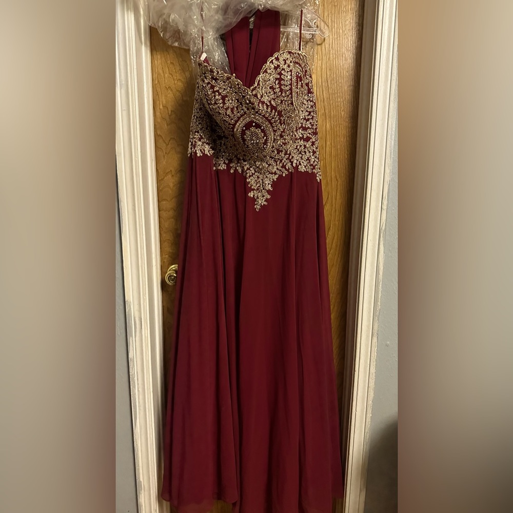 Maroon prom Dress